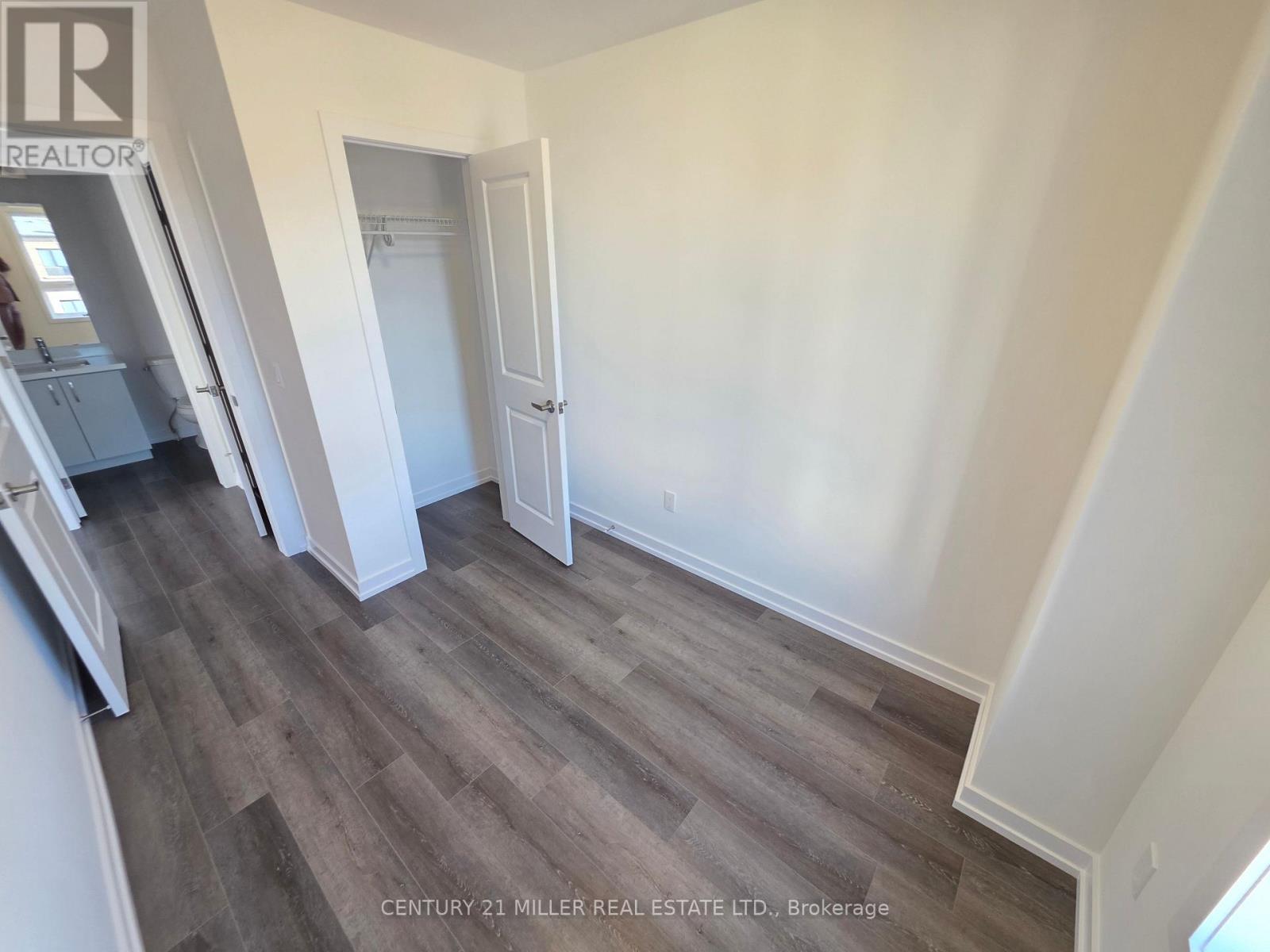 31 - 70 Kenesky Drive, Hamilton, Ontario  L8B 1Y4 - Photo 17 - X12482802
