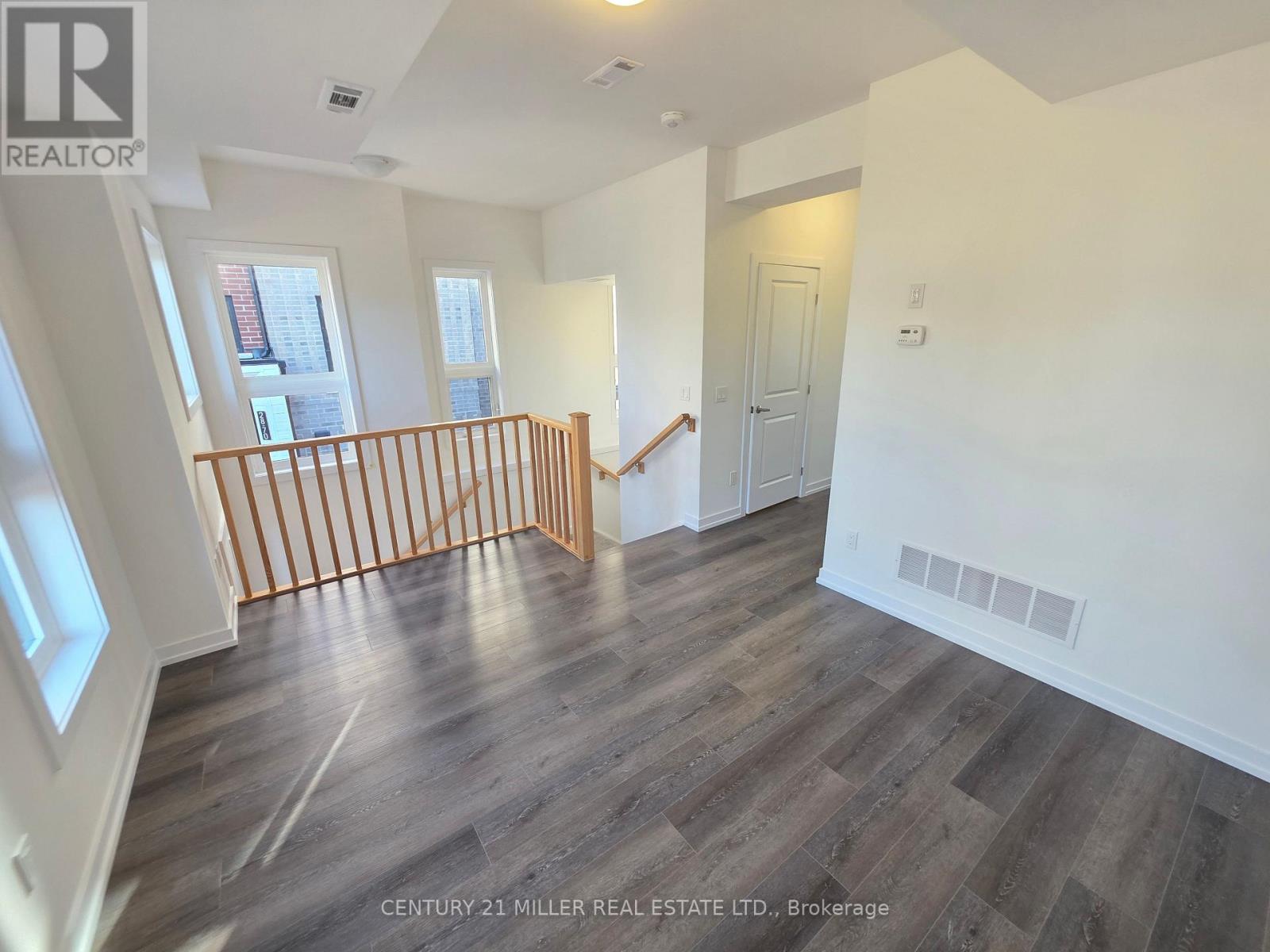 31 - 70 Kenesky Drive, Hamilton, Ontario  L8B 1Y4 - Photo 33 - X12482802