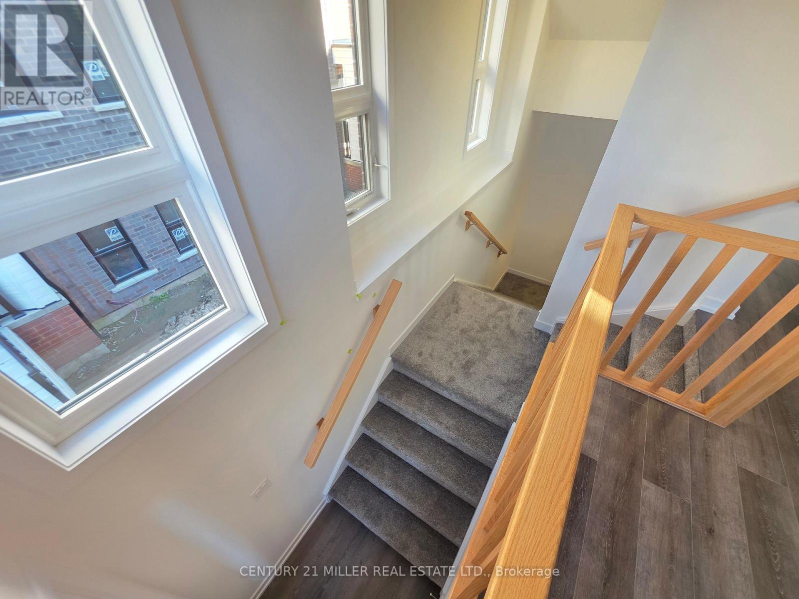 31 - 70 Kenesky Drive, Hamilton, Ontario  L8B 1Y4 - Photo 34 - X12482802