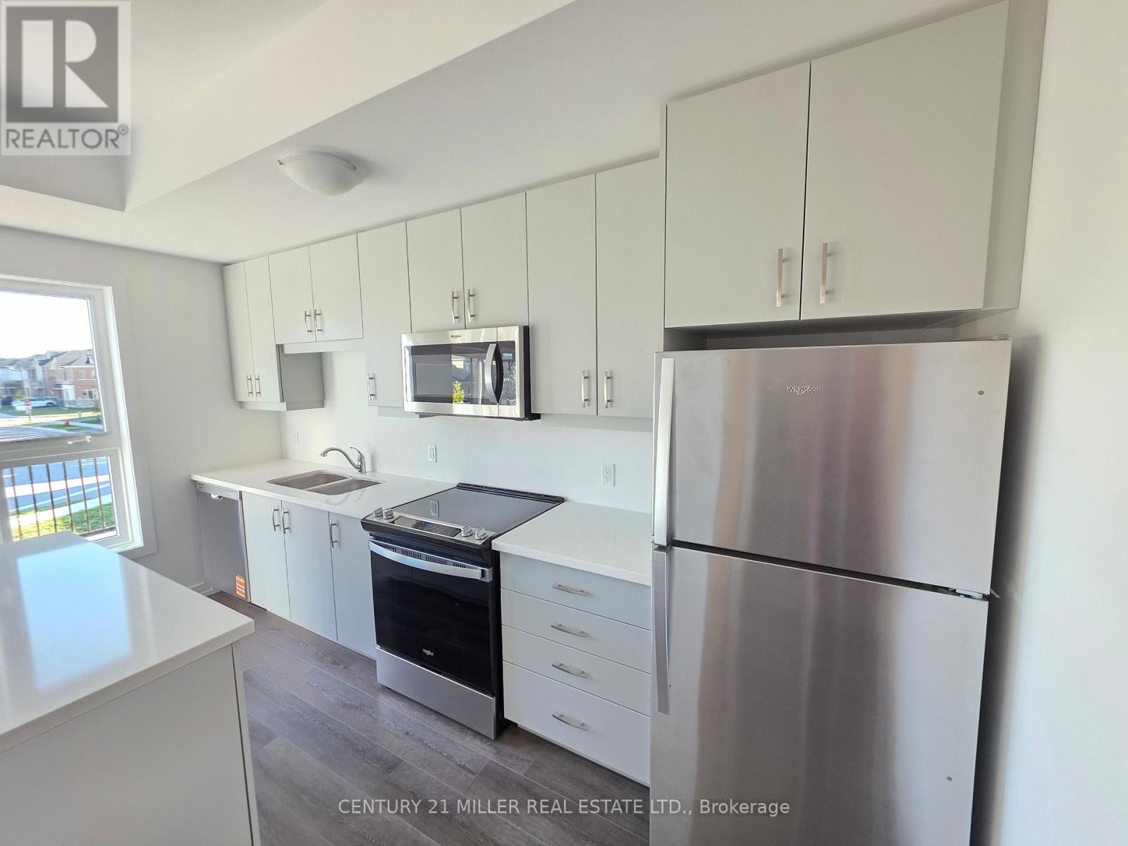 31 - 70 Kenesky Drive, Hamilton, Ontario  L8B 1Y4 - Photo 35 - X12482802