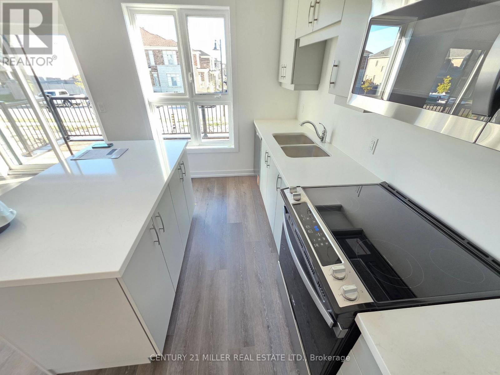 31 - 70 Kenesky Drive, Hamilton, Ontario  L8B 1Y4 - Photo 36 - X12482802