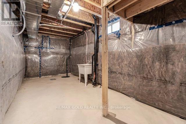 27 Sundin Drive E, Haldimand, Ontario  N3W 0H1 - Photo 34 - X12461674