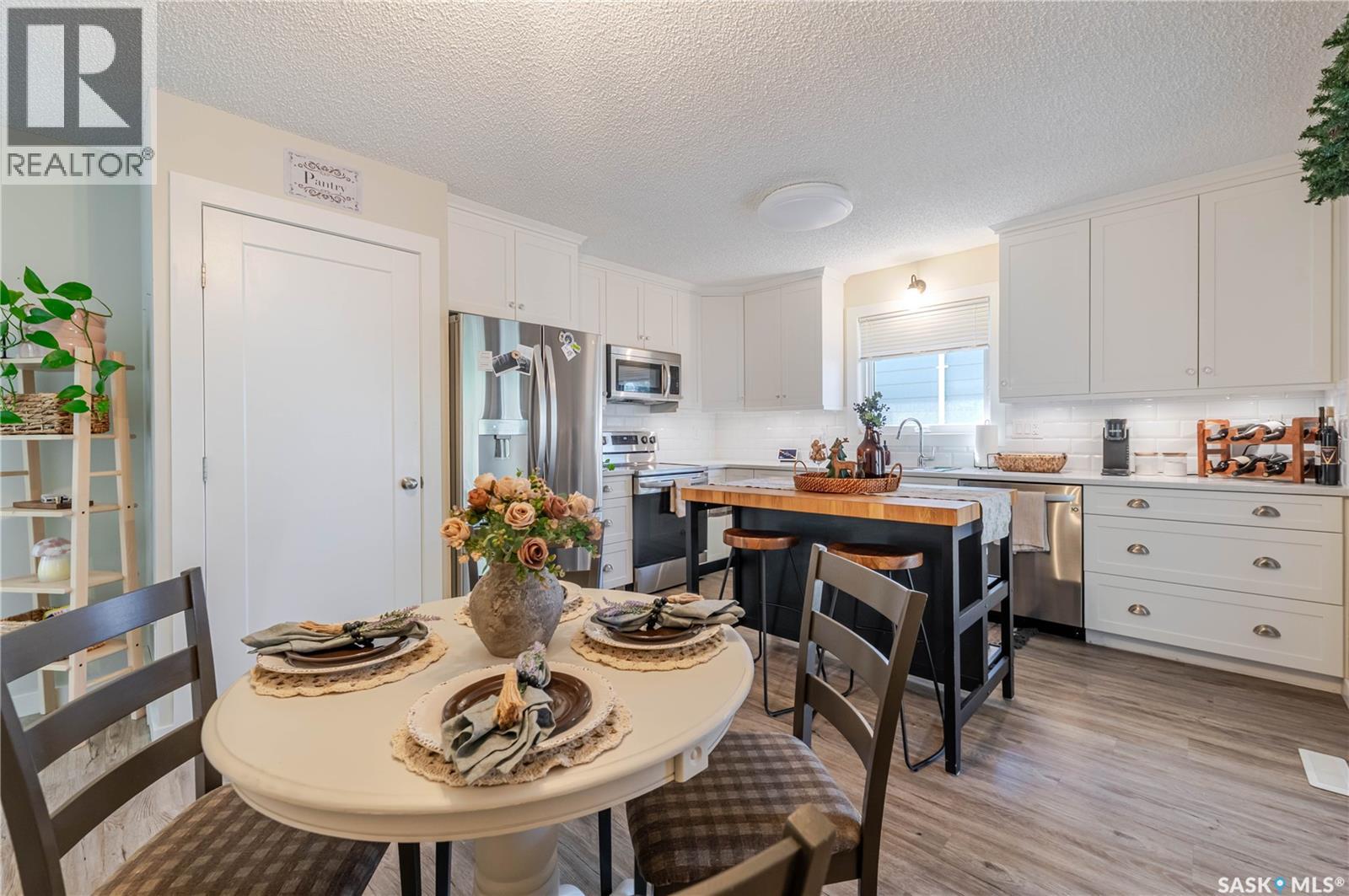 1020 Caribou Street W, Moose Jaw, Saskatchewan  S6H 2L7 - Photo 10 - SK021744