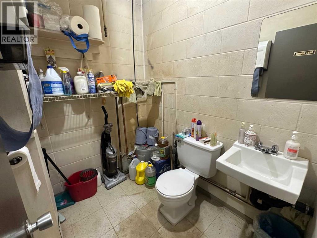 9, 4676 61 Street, Red Deer, Alberta  T4N 2K2 - Photo 43 - A2177338