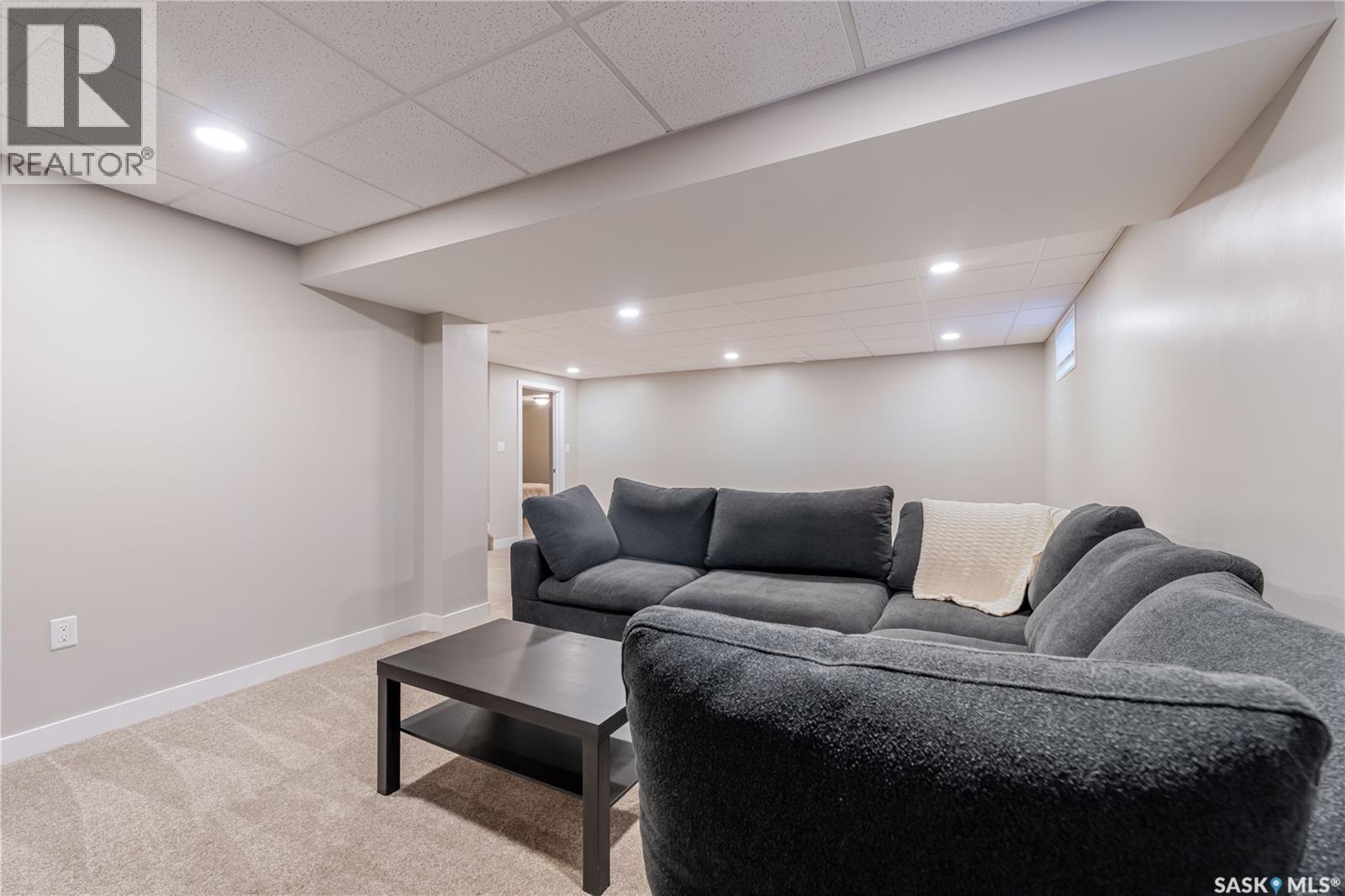 1020 Caribou Street W, Moose Jaw, Saskatchewan  S6H 2L7 - Photo 30 - SK021744