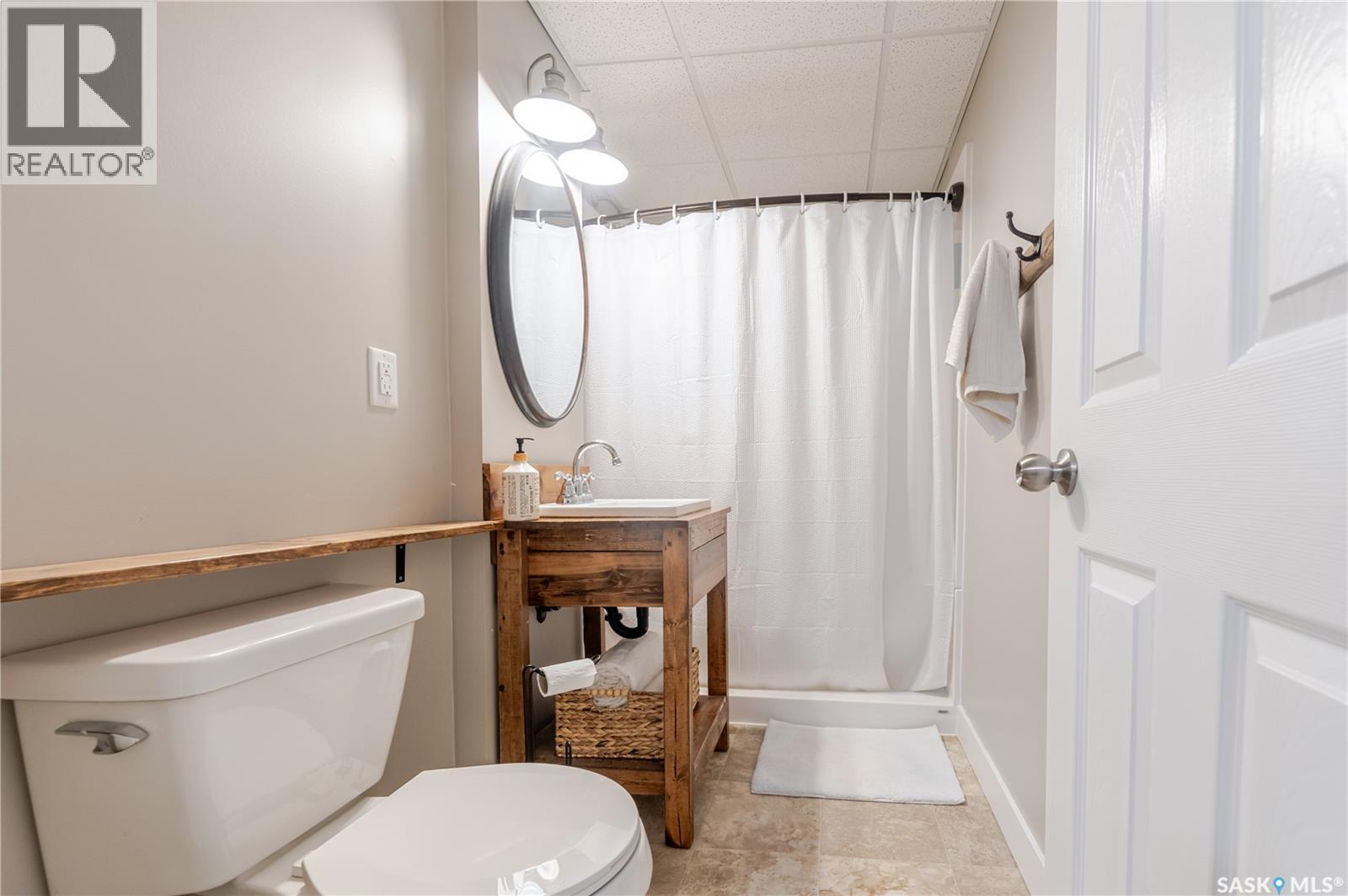 1020 Caribou Street W, Moose Jaw, Saskatchewan  S6H 2L7 - Photo 36 - SK021744