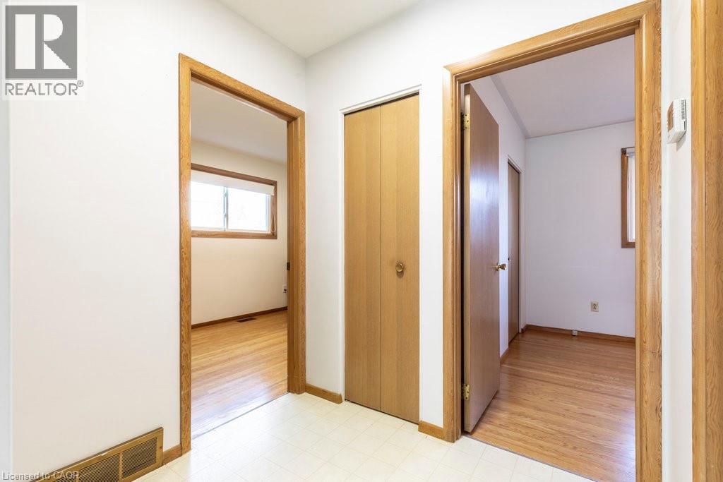 112 Nash Road S, Hamilton, Ontario  L8K 4J7 - Photo 26 - 40780608