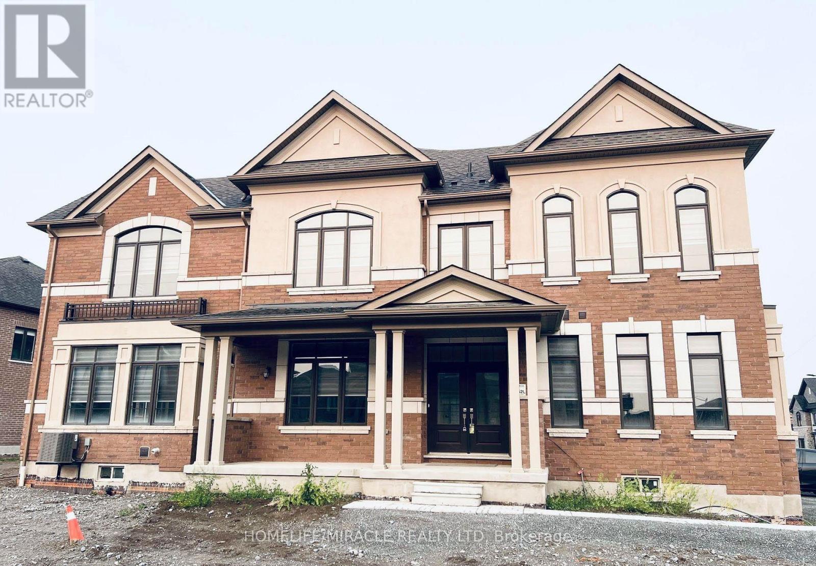 19 O'REILLY STREET, Whitby, Ontario