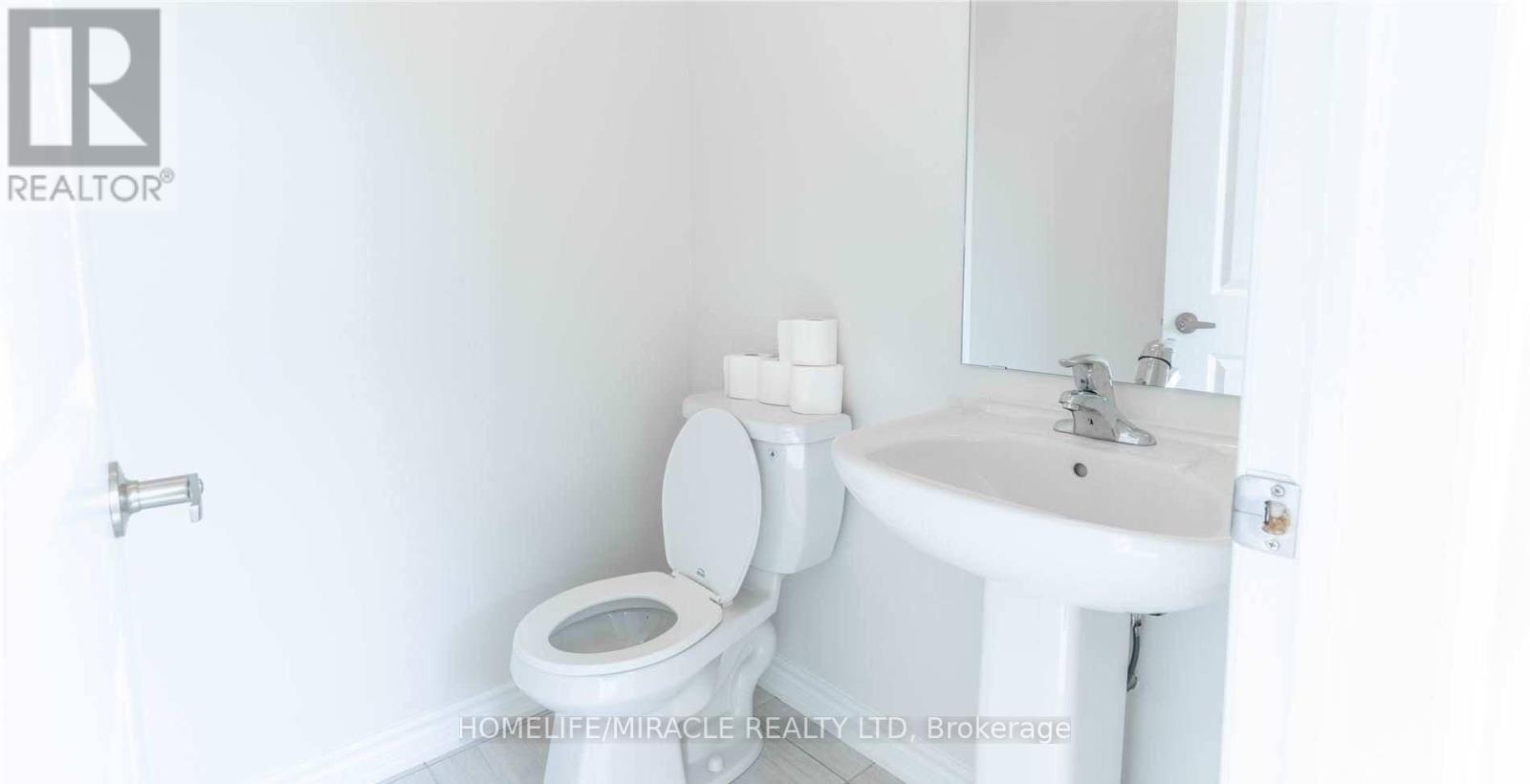 19 O'reilly Street, Whitby, Ontario  L1P 1Y2 - Photo 9 - E12482813