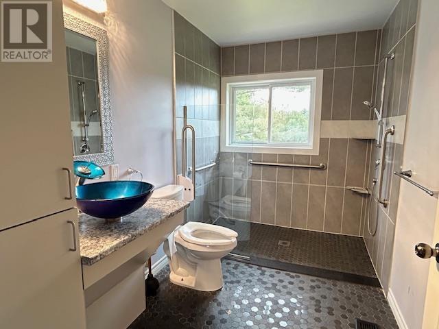 265 Woodward Ave, Blind River, Ontario  P0R 1B0 - Photo 16 - SM253068