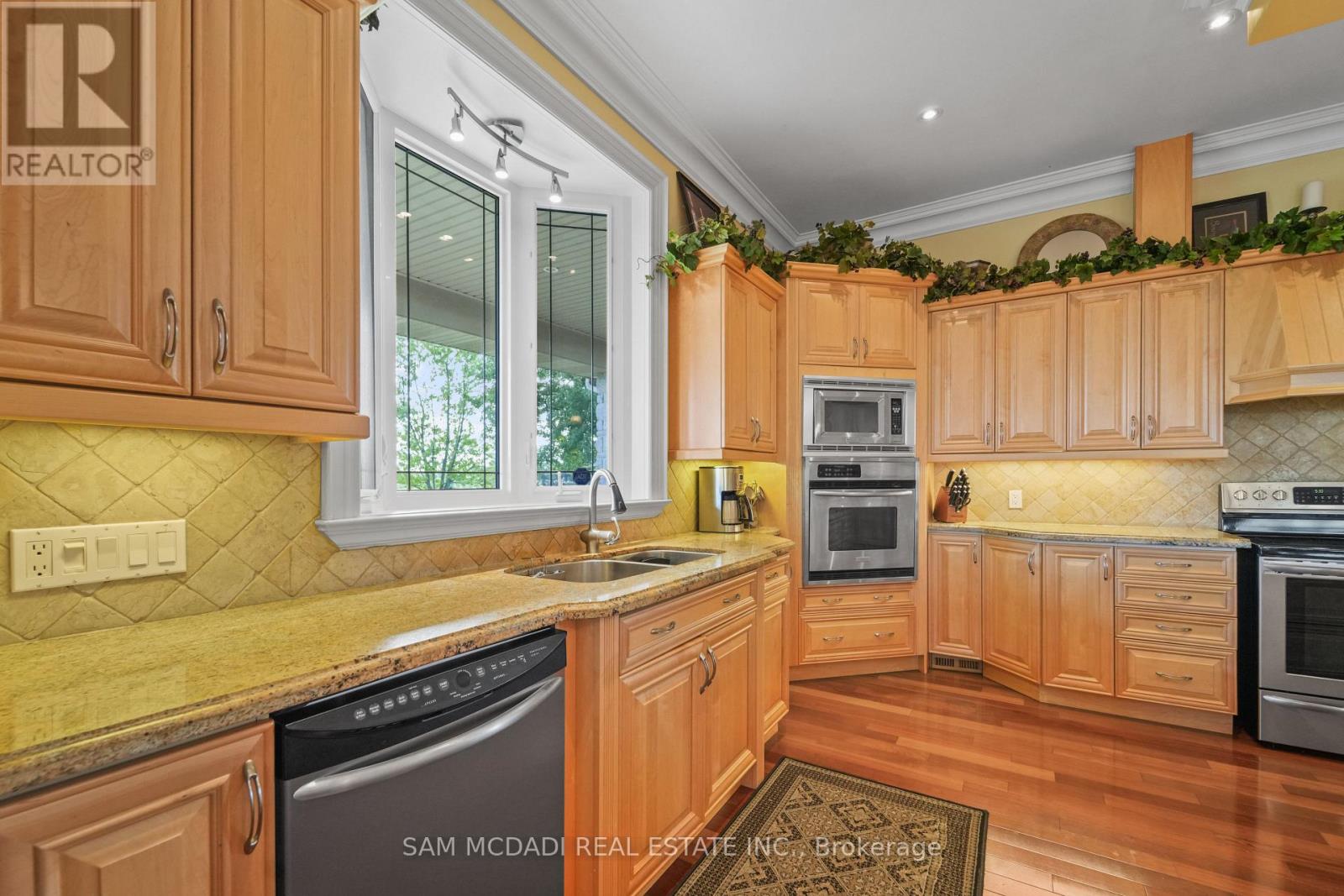 5431 Appleby Line, Burlington, Ontario  L7M 0P3 - Photo 8 - W12482811