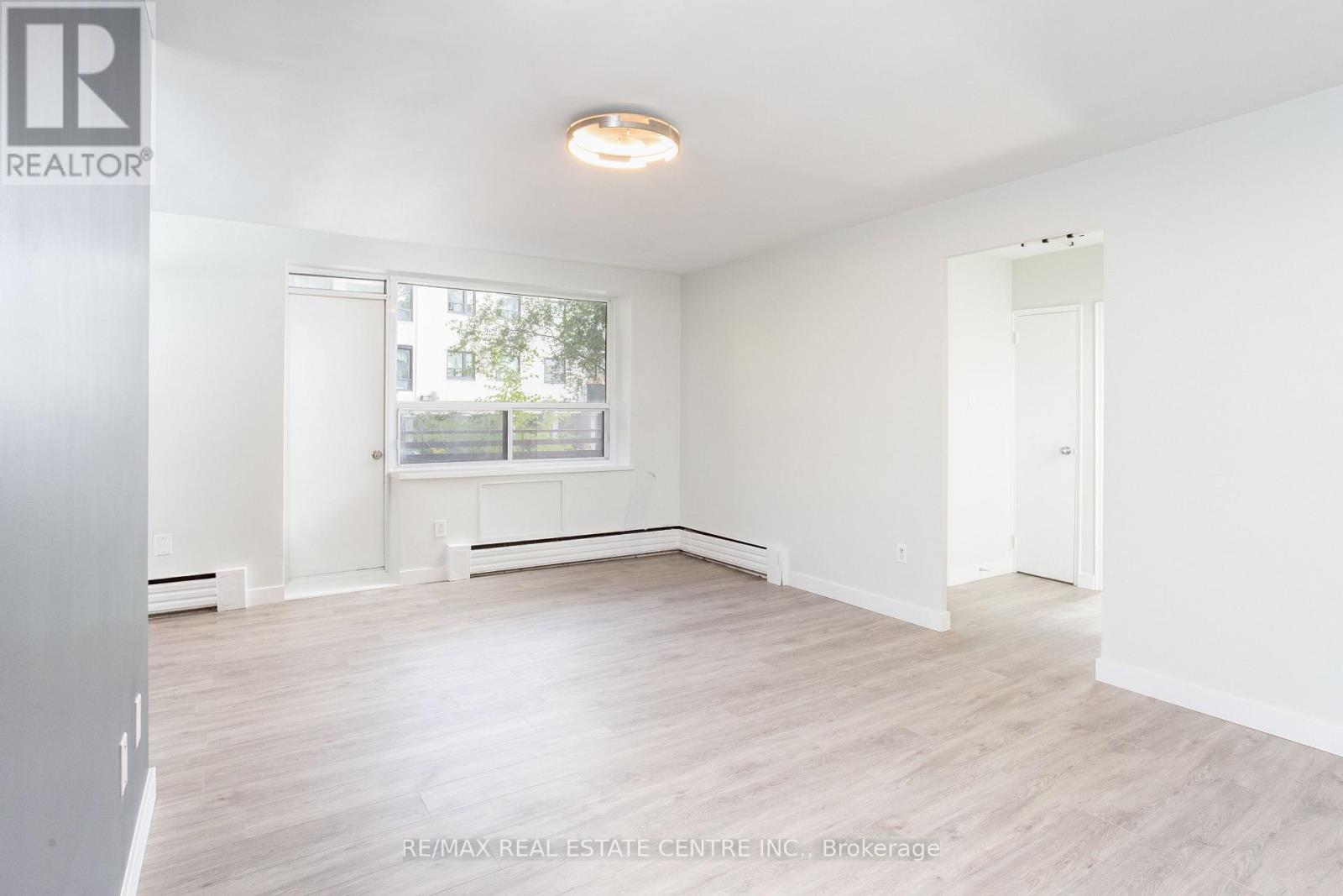 107 - 5 Hill Heights Road, Toronto, Ontario  M8Y 1Y9 - Photo 10 - W12482822