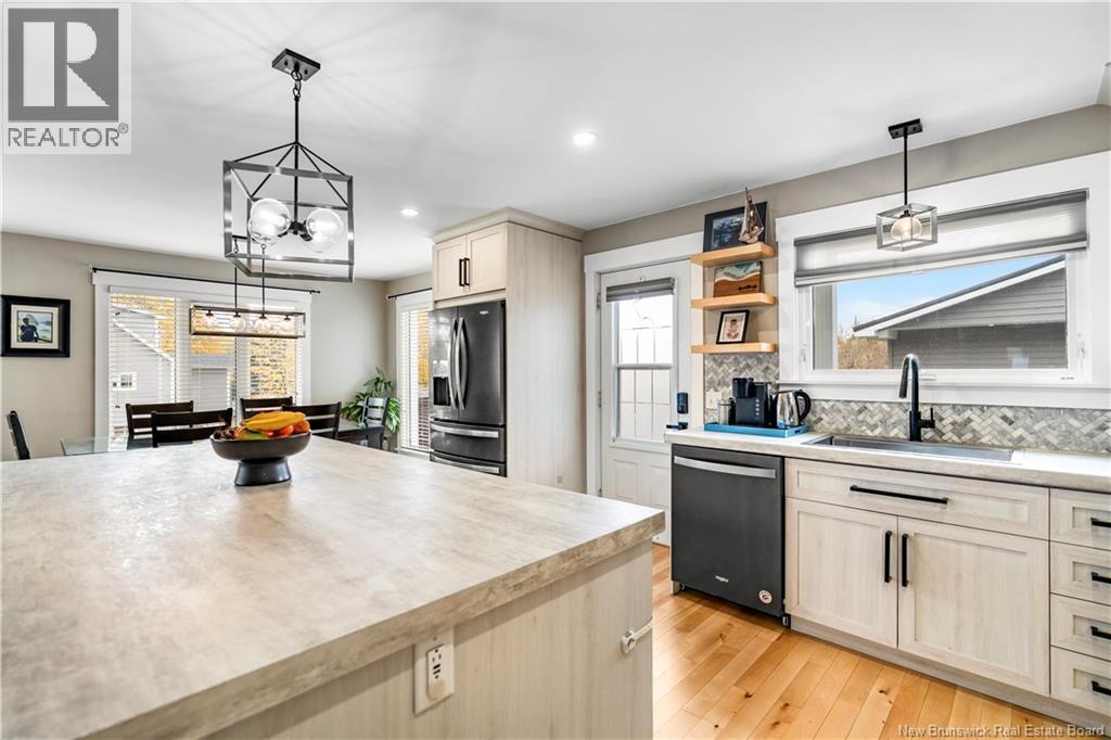 125 Roche, Bathurst, New Brunswick  E2A 3E5 - Photo 9 - NB129048