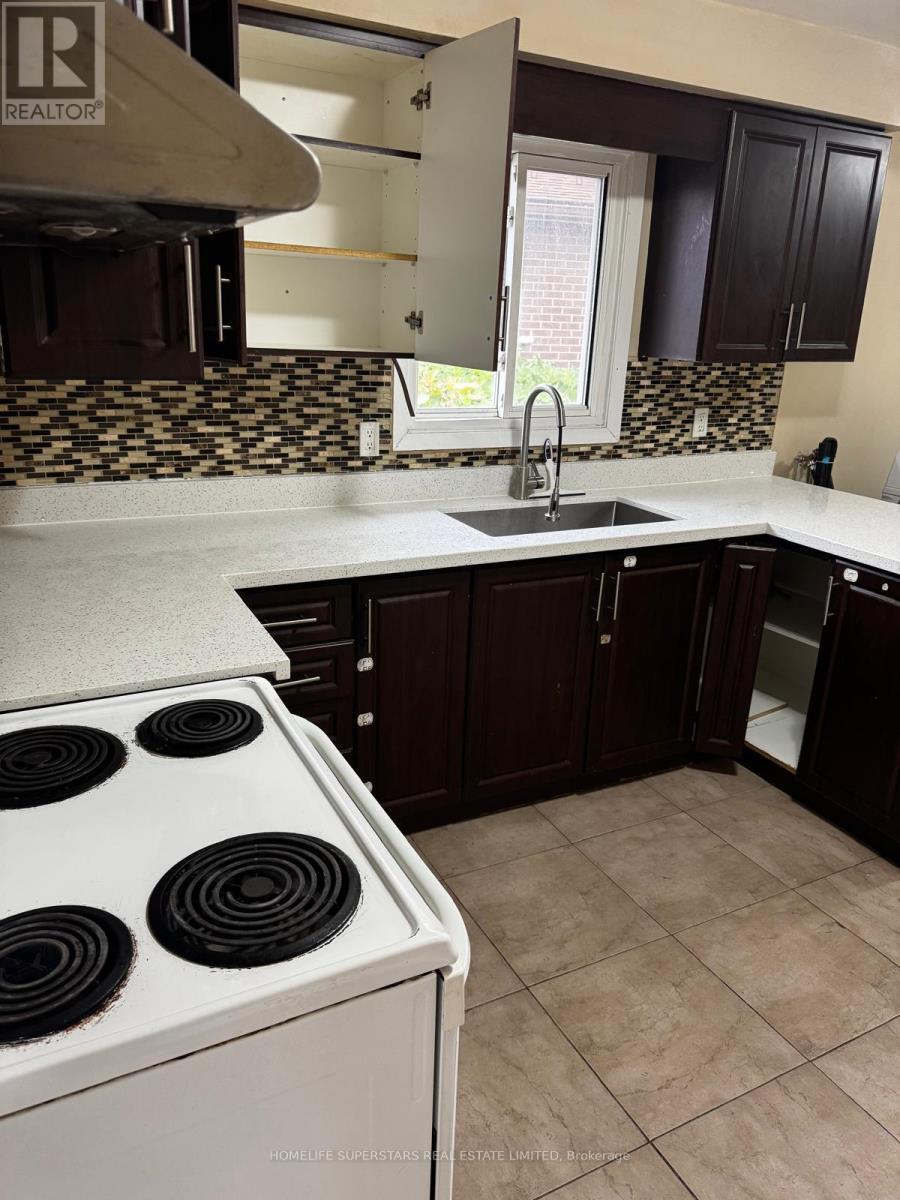 379 ARCHDEKIN DRIVE W, Brampton, Ontario