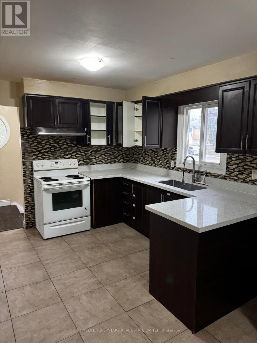 379 Archdekin Drive W, Brampton, Ontario  L6V 3E9 - Photo 12 - W12482834
