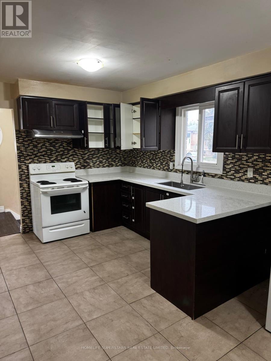 379 Archdekin Drive W, Brampton, Ontario  L6V 3E9 - Photo 13 - W12482834