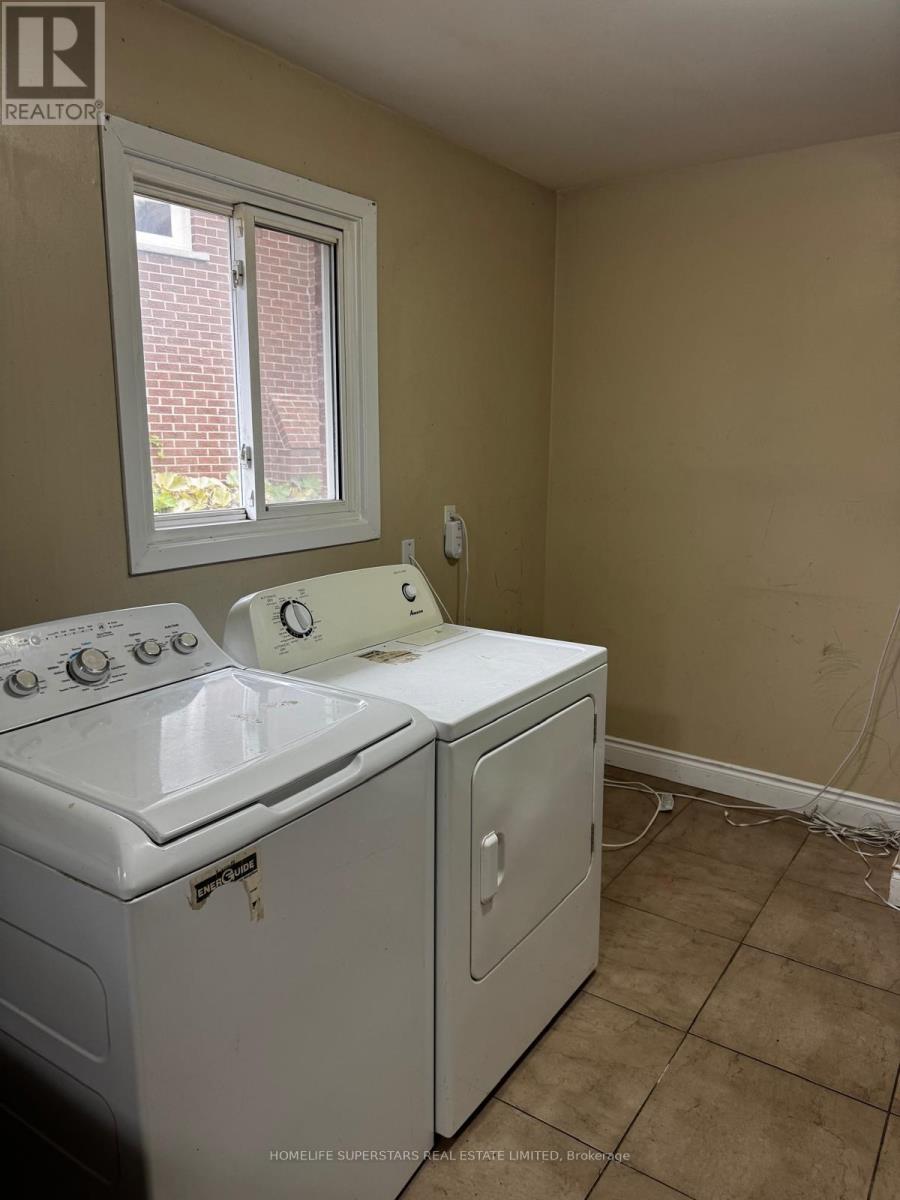 379 Archdekin Drive W, Brampton, Ontario  L6V 3E9 - Photo 18 - W12482834