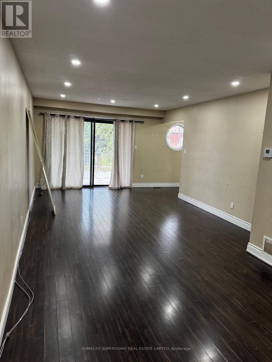 379 Archdekin Drive W, Brampton, Ontario  L6V 3E9 - Photo 21 - W12482834
