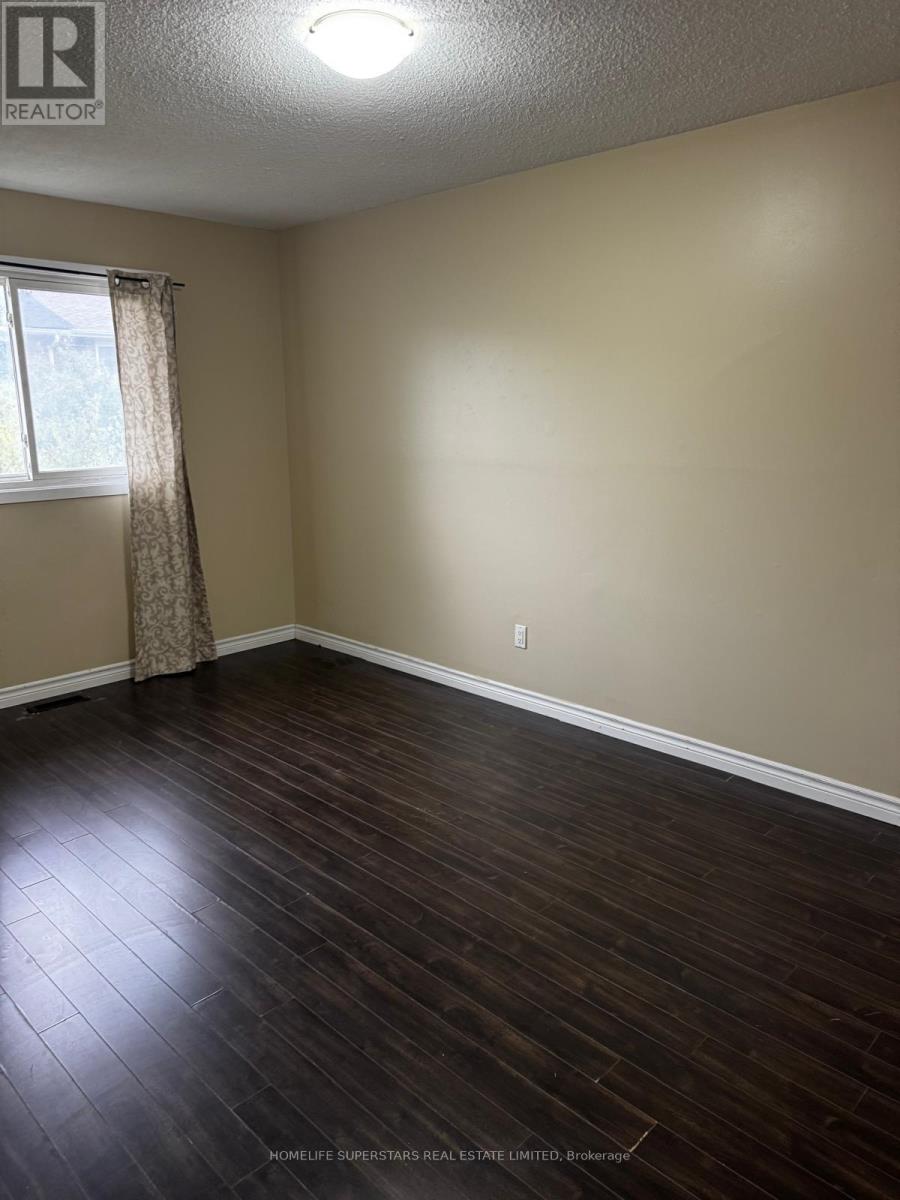 379 Archdekin Drive W, Brampton, Ontario  L6V 3E9 - Photo 3 - W12482834