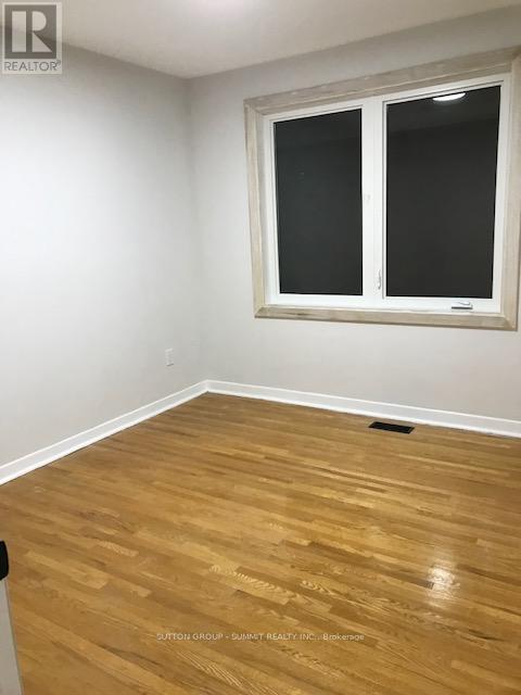 2; Top Floor - 34 Ascot Avenue, Toronto, Ontario  M6E 1E7 - Photo 7 - W12482835