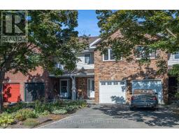 93 ROYAL OAK COURT, Ottawa, Ontario