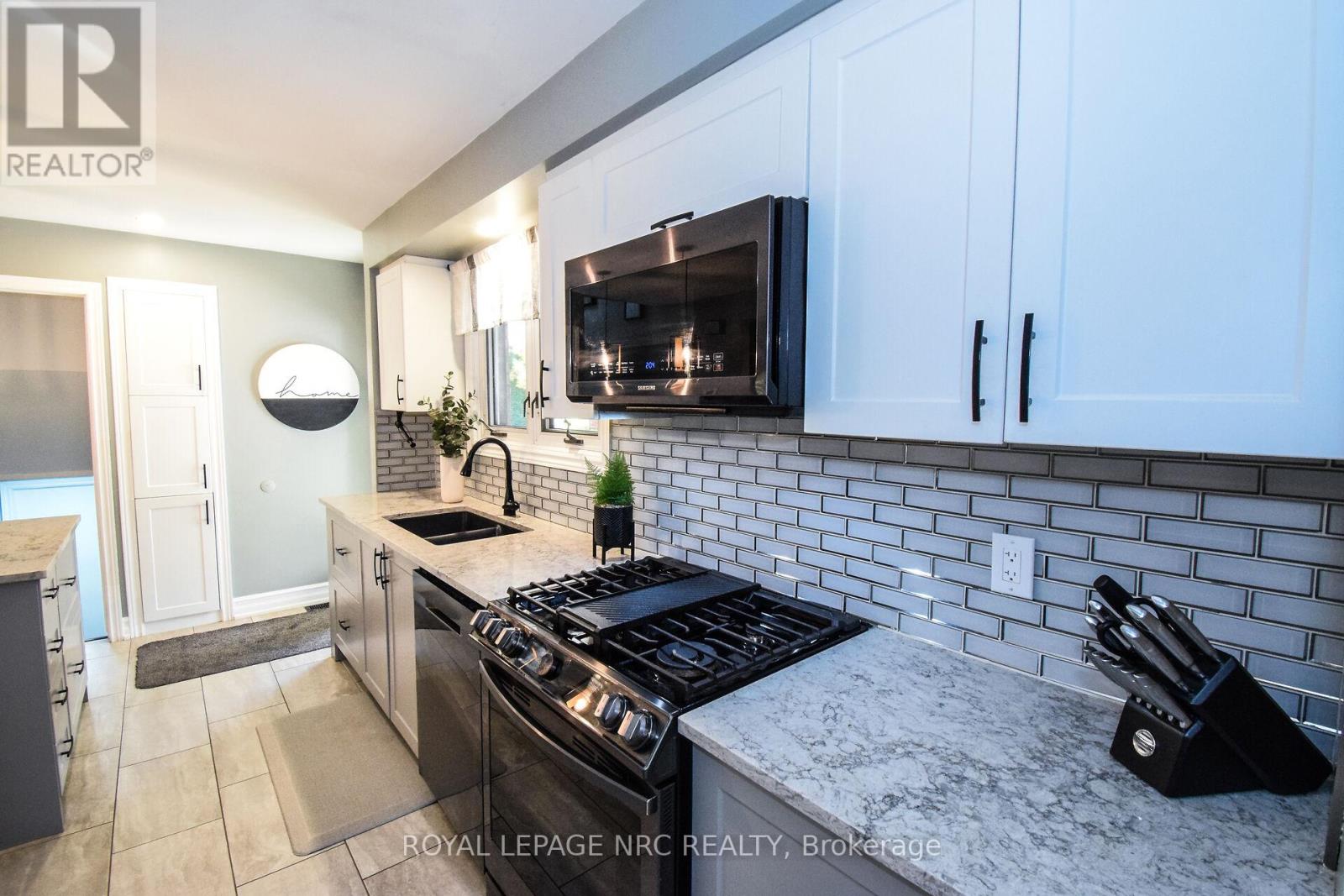 14 Eastfield Court, St. Catharines (Vine/linwell), Ontario  L2M 6V1 - Photo 18 - X12482837