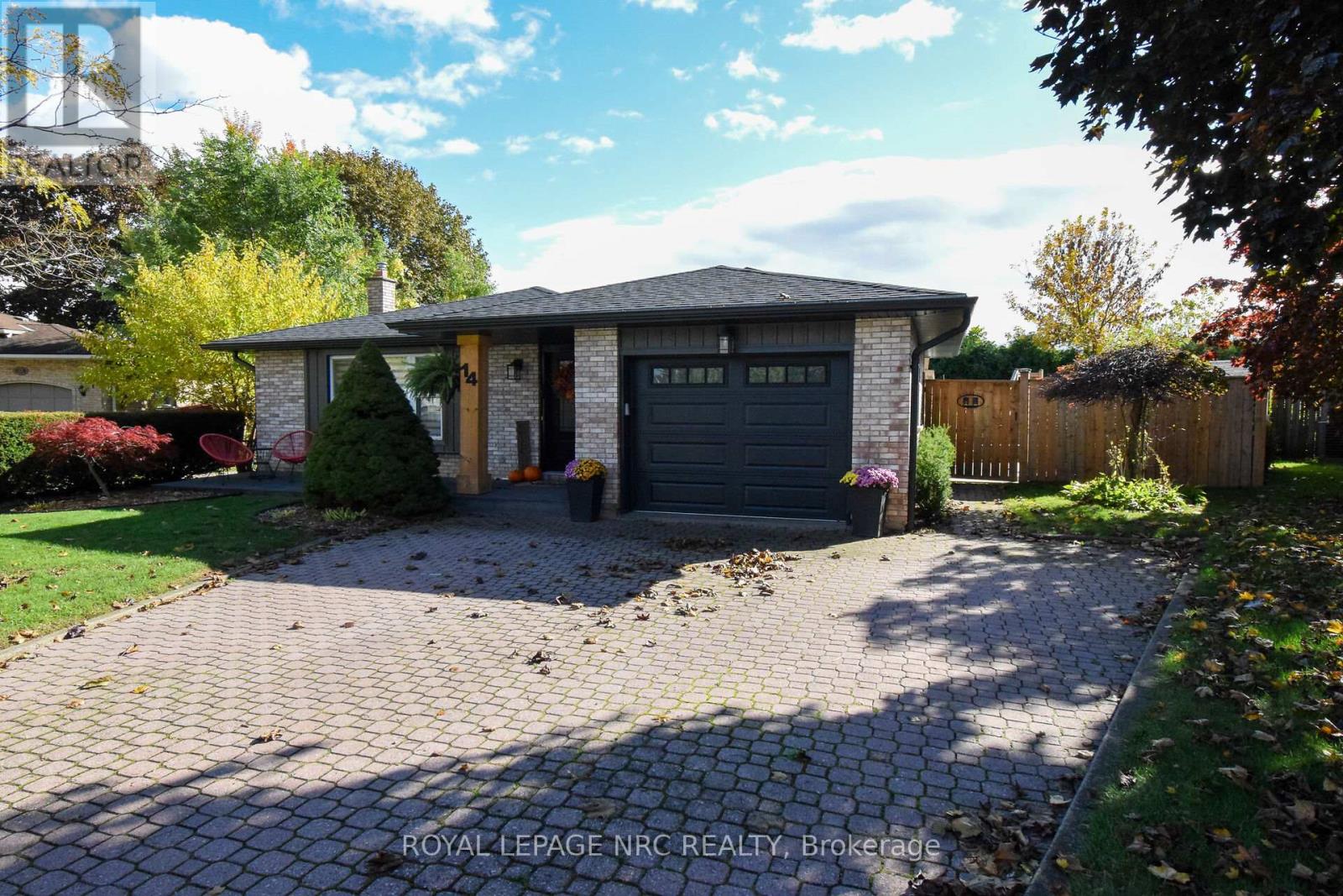 14 Eastfield Court, St. Catharines (Vine/linwell), Ontario  L2M 6V1 - Photo 2 - X12482837