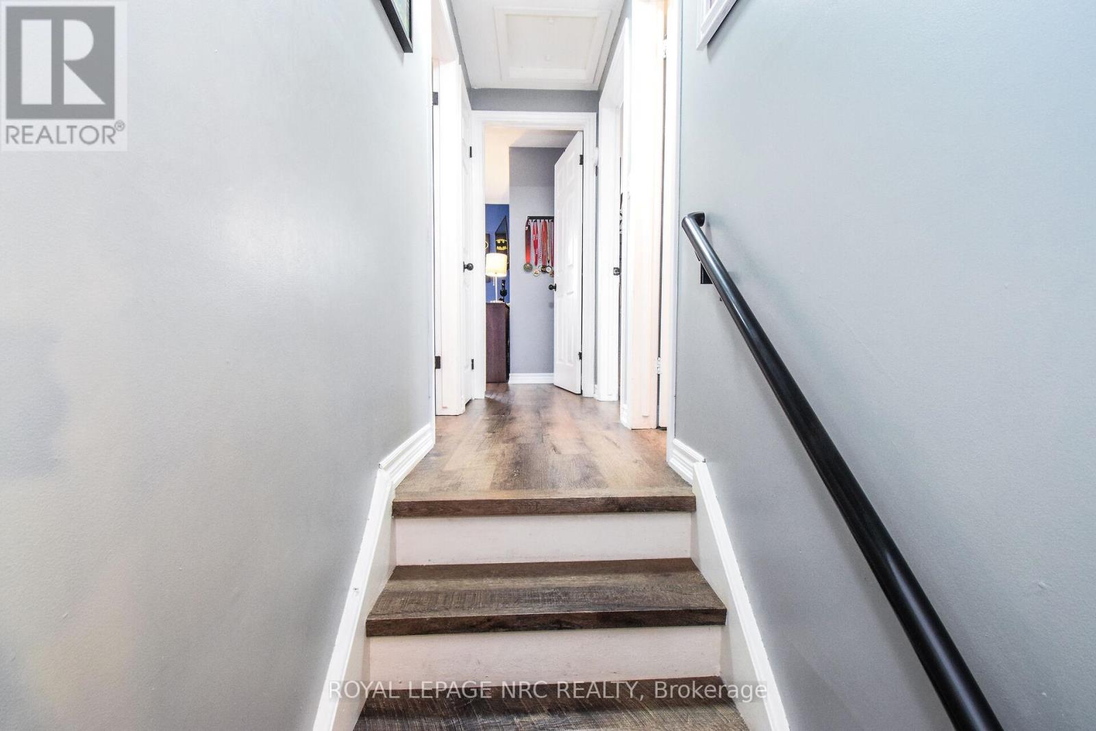 14 Eastfield Court, St. Catharines (Vine/linwell), Ontario  L2M 6V1 - Photo 20 - X12482837