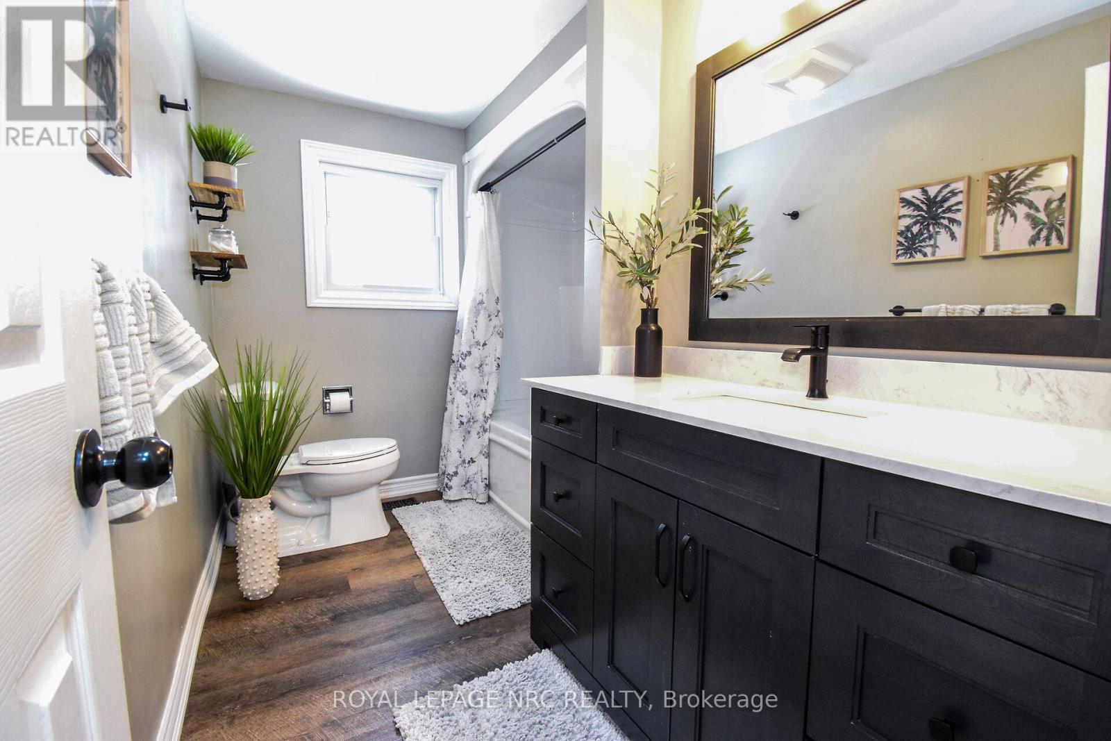 14 Eastfield Court, St. Catharines (Vine/linwell), Ontario  L2M 6V1 - Photo 23 - X12482837