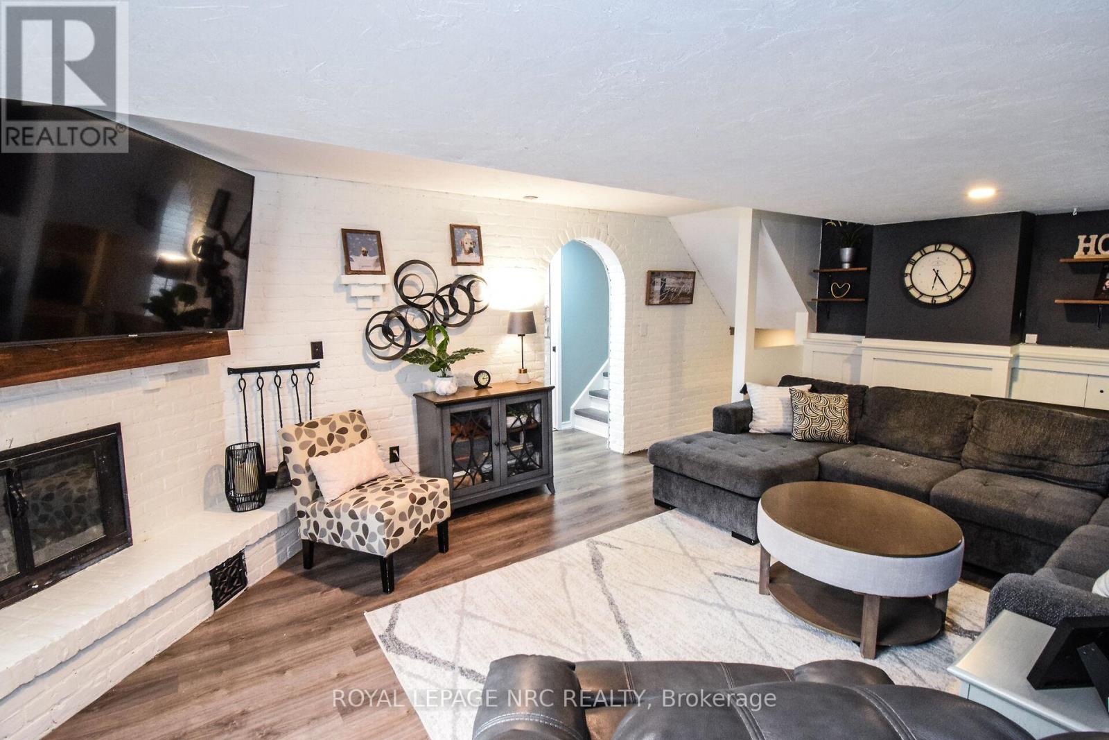 14 Eastfield Court, St. Catharines (Vine/linwell), Ontario  L2M 6V1 - Photo 33 - X12482837