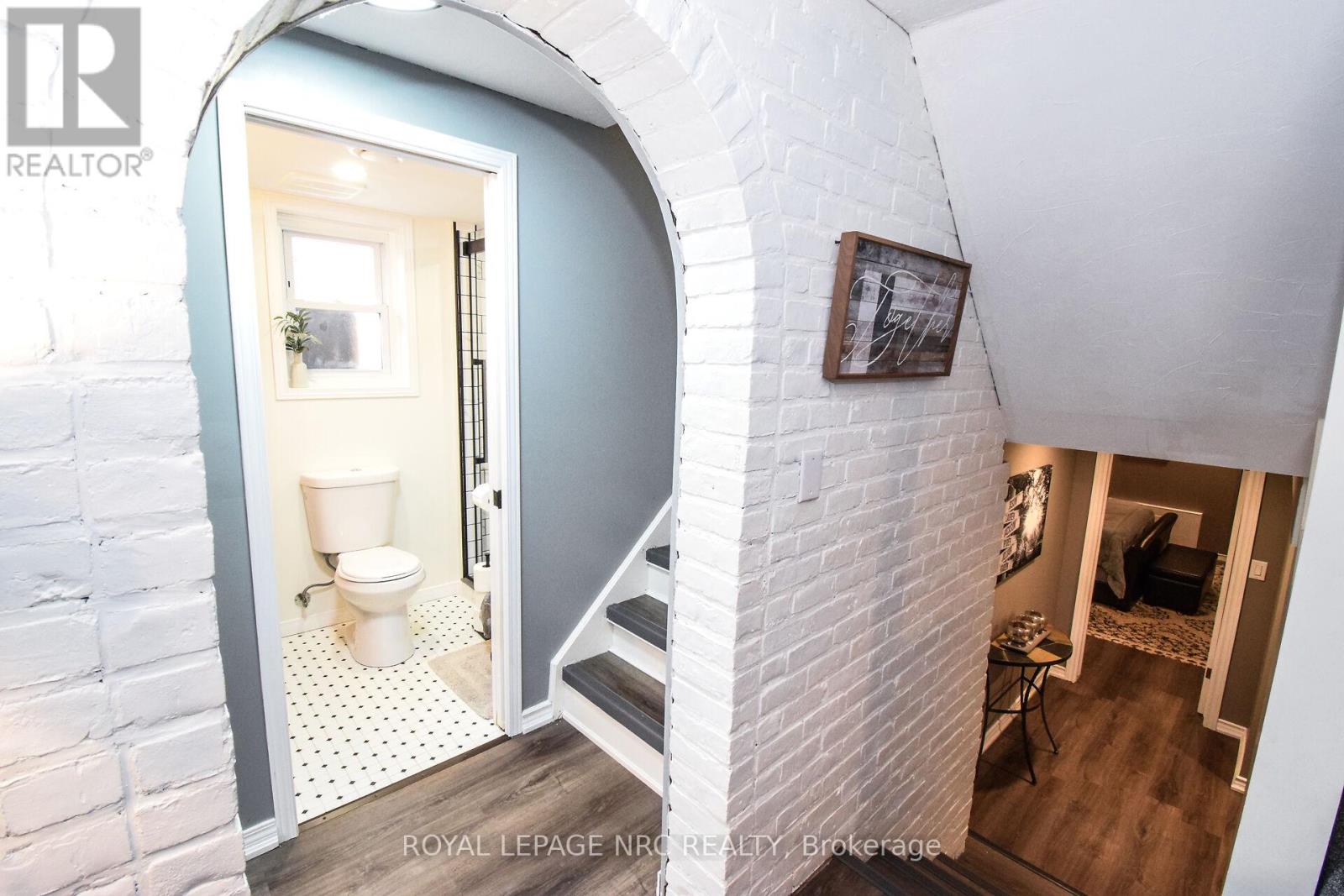 14 Eastfield Court, St. Catharines (Vine/linwell), Ontario  L2M 6V1 - Photo 34 - X12482837