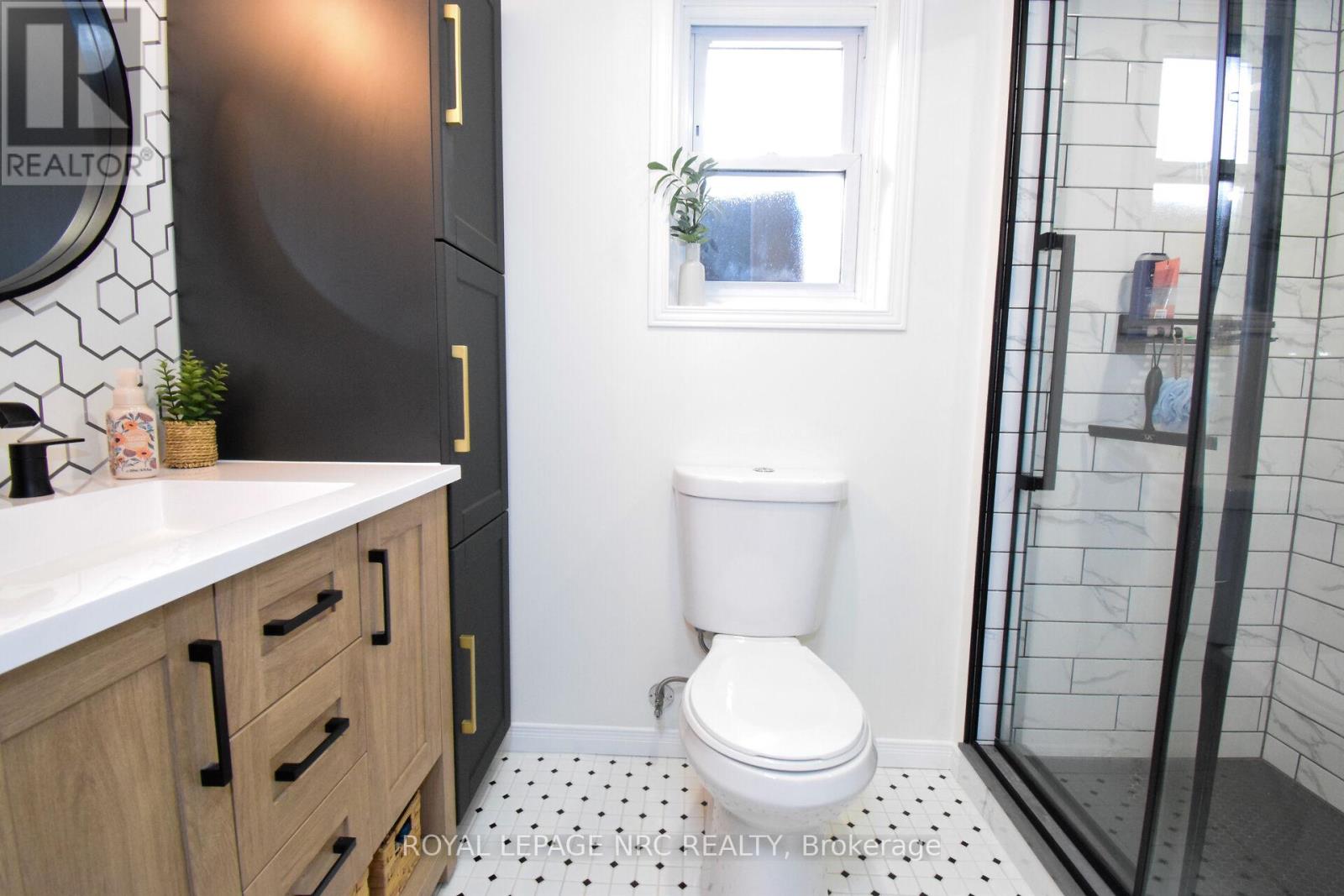 14 Eastfield Court, St. Catharines (Vine/linwell), Ontario  L2M 6V1 - Photo 36 - X12482837