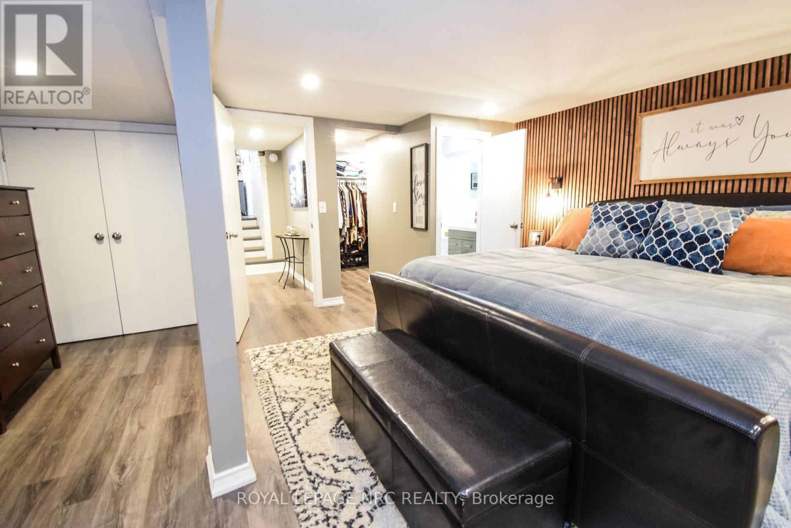 14 Eastfield Court, St. Catharines (Vine/linwell), Ontario  L2M 6V1 - Photo 41 - X12482837