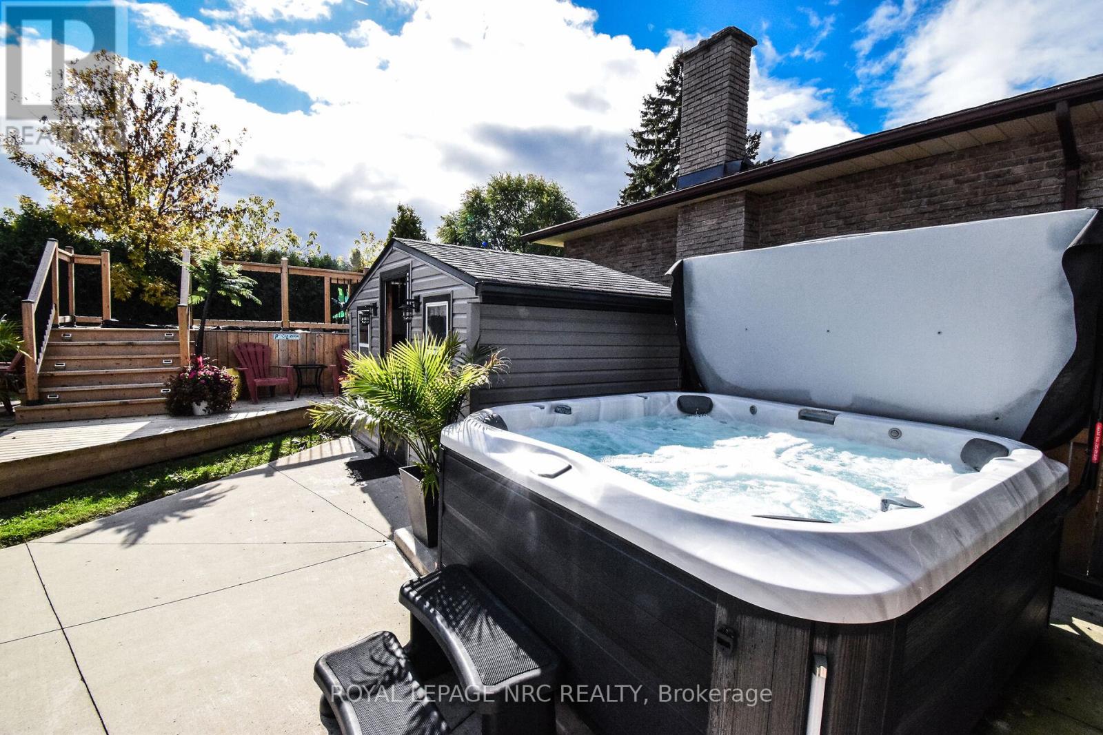 14 Eastfield Court, St. Catharines (Vine/linwell), Ontario  L2M 6V1 - Photo 47 - X12482837