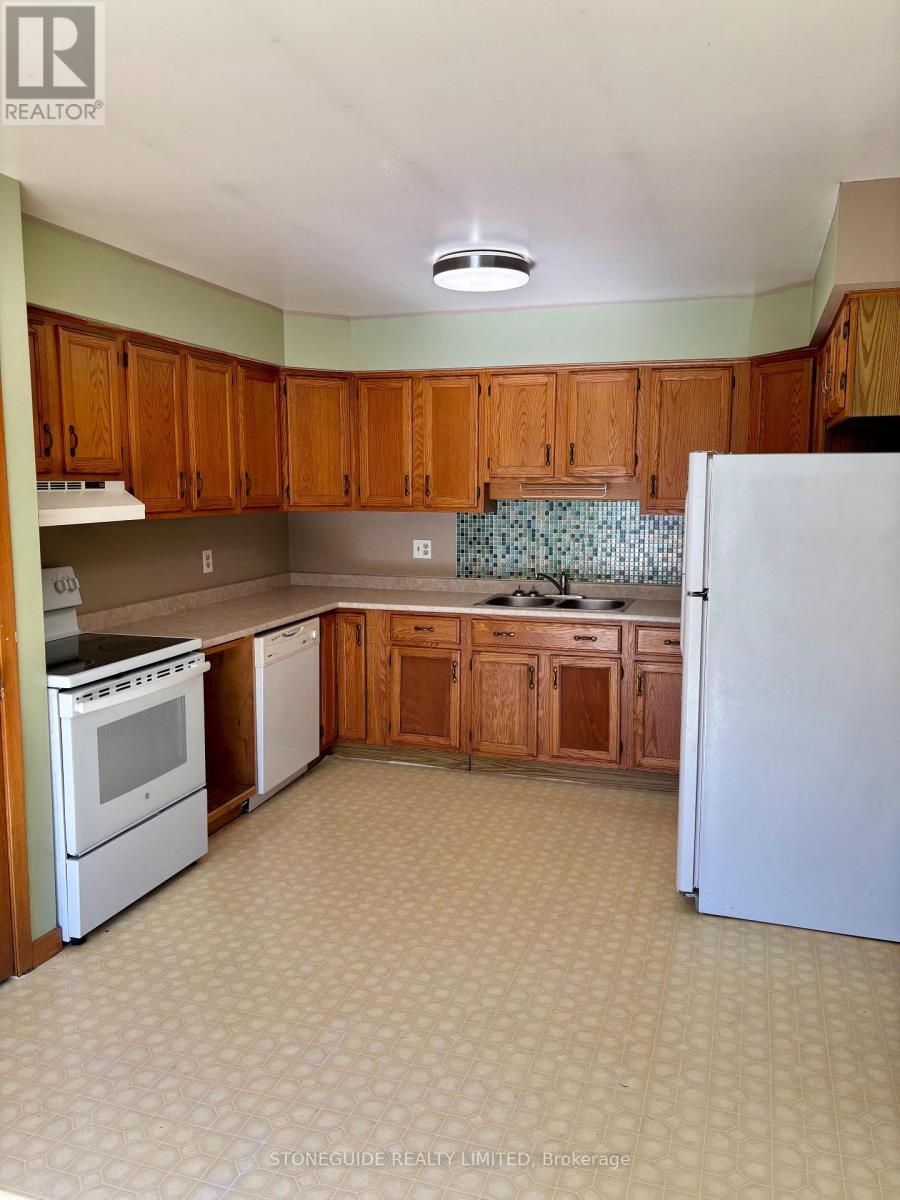 2180 Easthill Drive, Peterborough, Ontario  K9L 1X3 - Photo 7 - X12465736