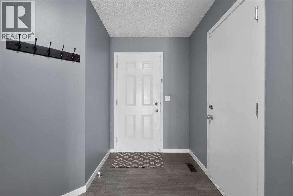 203 Cranberry Green Se, Calgary, Alberta  T3M 1L3 - Photo 5 - A2258916