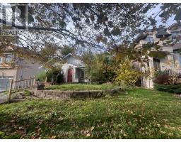 208 HOLLYWOOD AVENUE, Toronto, Ontario