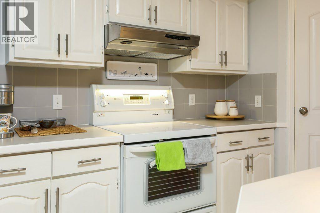 43 Sherwood Boulevard W, Lethbridge, Alberta  T1K 6G4 - Photo 6 - A2265861