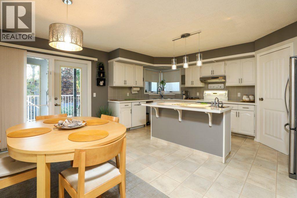 43 Sherwood Boulevard W, Lethbridge, Alberta  T1K 6G4 - Photo 5 - A2265861