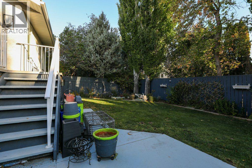 43 Sherwood Boulevard W, Lethbridge, Alberta  T1K 6G4 - Photo 35 - A2265861