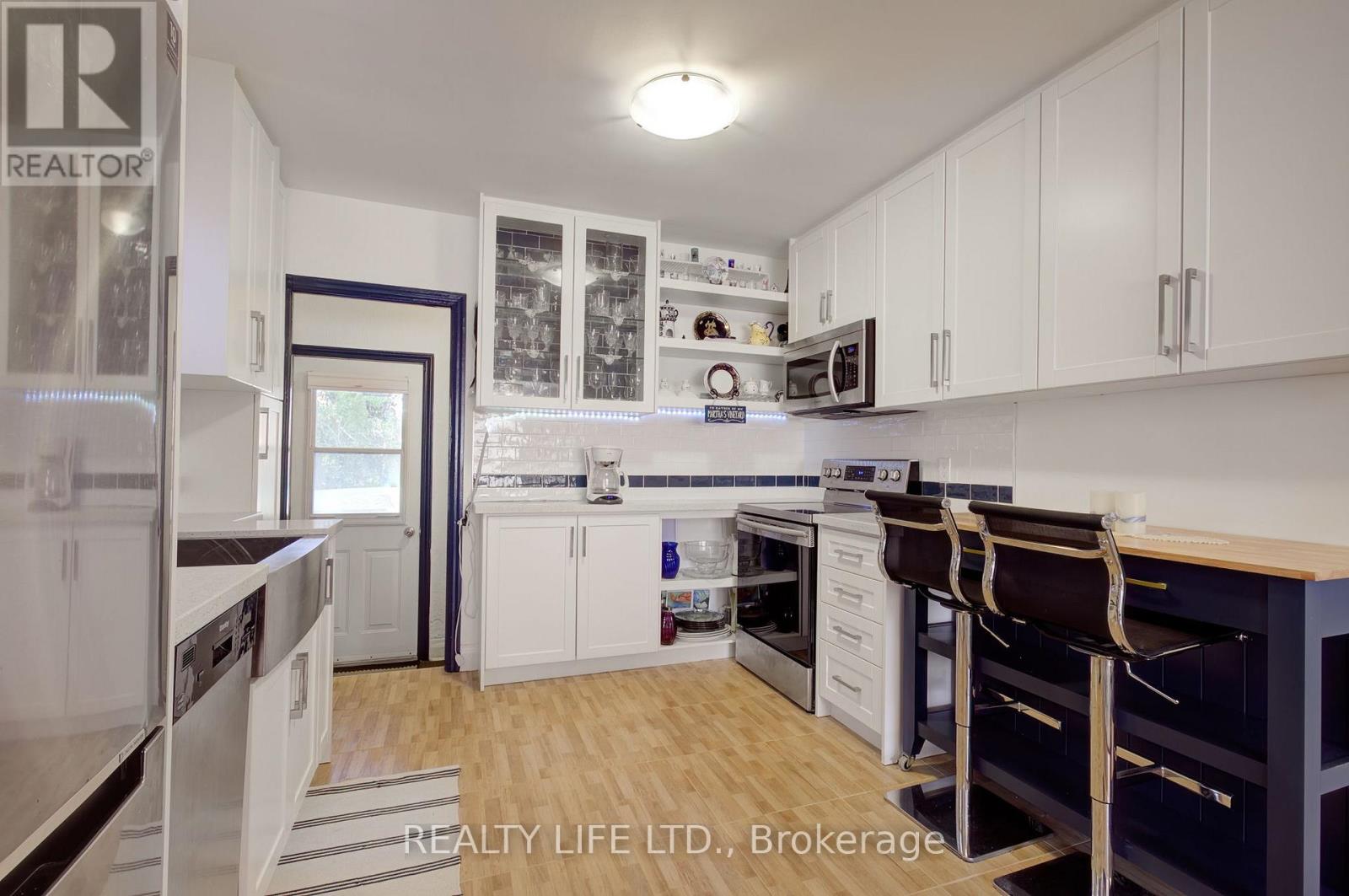 258 Gamma Street, Toronto, Ontario  M8W 4H1 - Photo 14 - W12482849