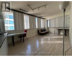 807 - 555 YONGE STREET, Toronto, Ontario
