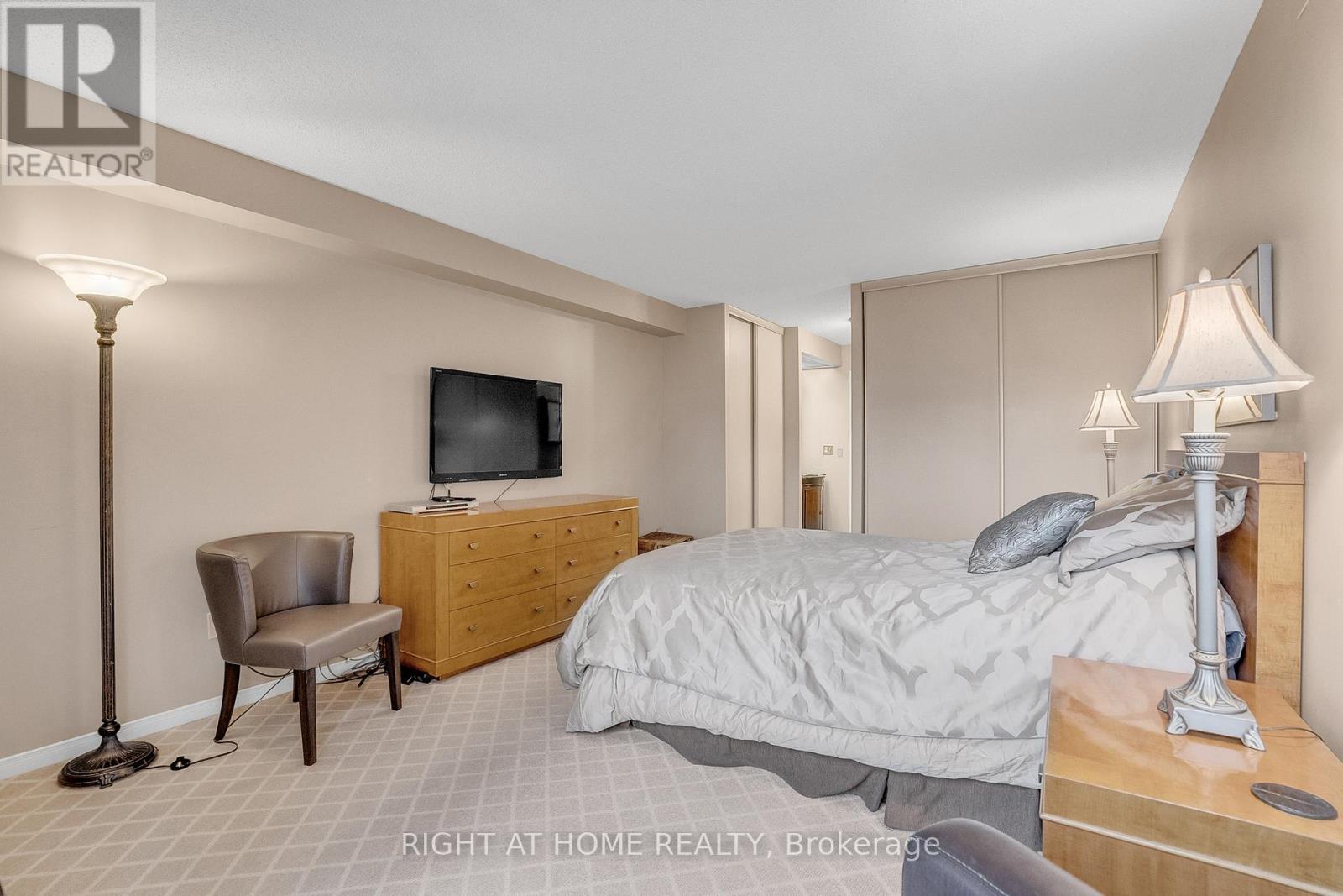 604 - 195 St Patrick Street, Toronto, Ontario  M5T 2Y8 - Photo 27 - C12482852