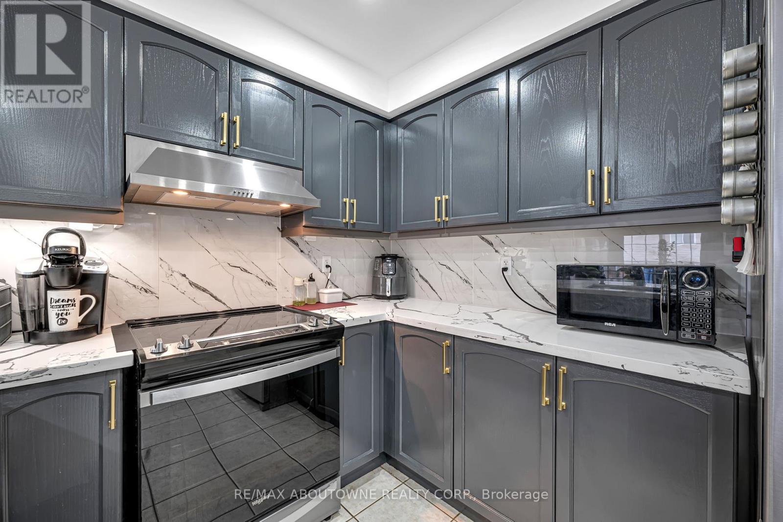 303 Porte Road, Ajax, Ontario  L1S 0A4 - Photo 10 - E12482857