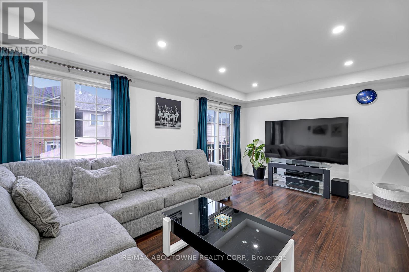 303 Porte Road, Ajax, Ontario  L1S 0A4 - Photo 11 - E12482857