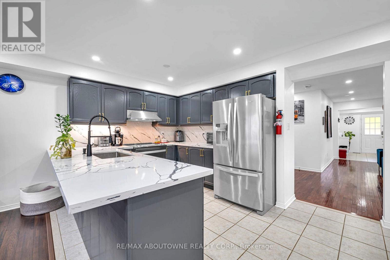 303 Porte Road, Ajax, Ontario  L1S 0A4 - Photo 9 - E12482857