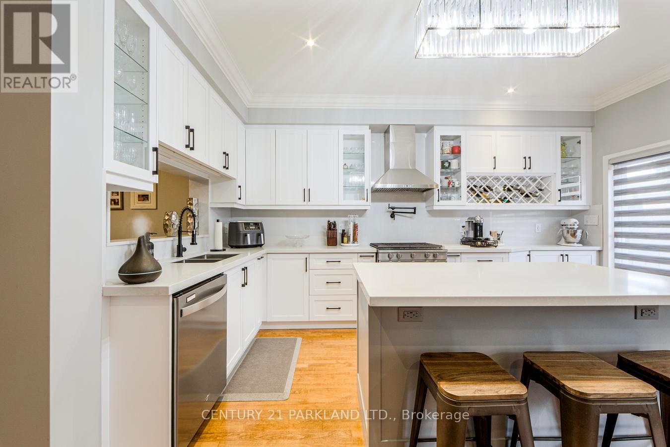 81 D'amato Crescent, Vaughan, Ontario  L6A 3E6 - Photo 18 - N12482855