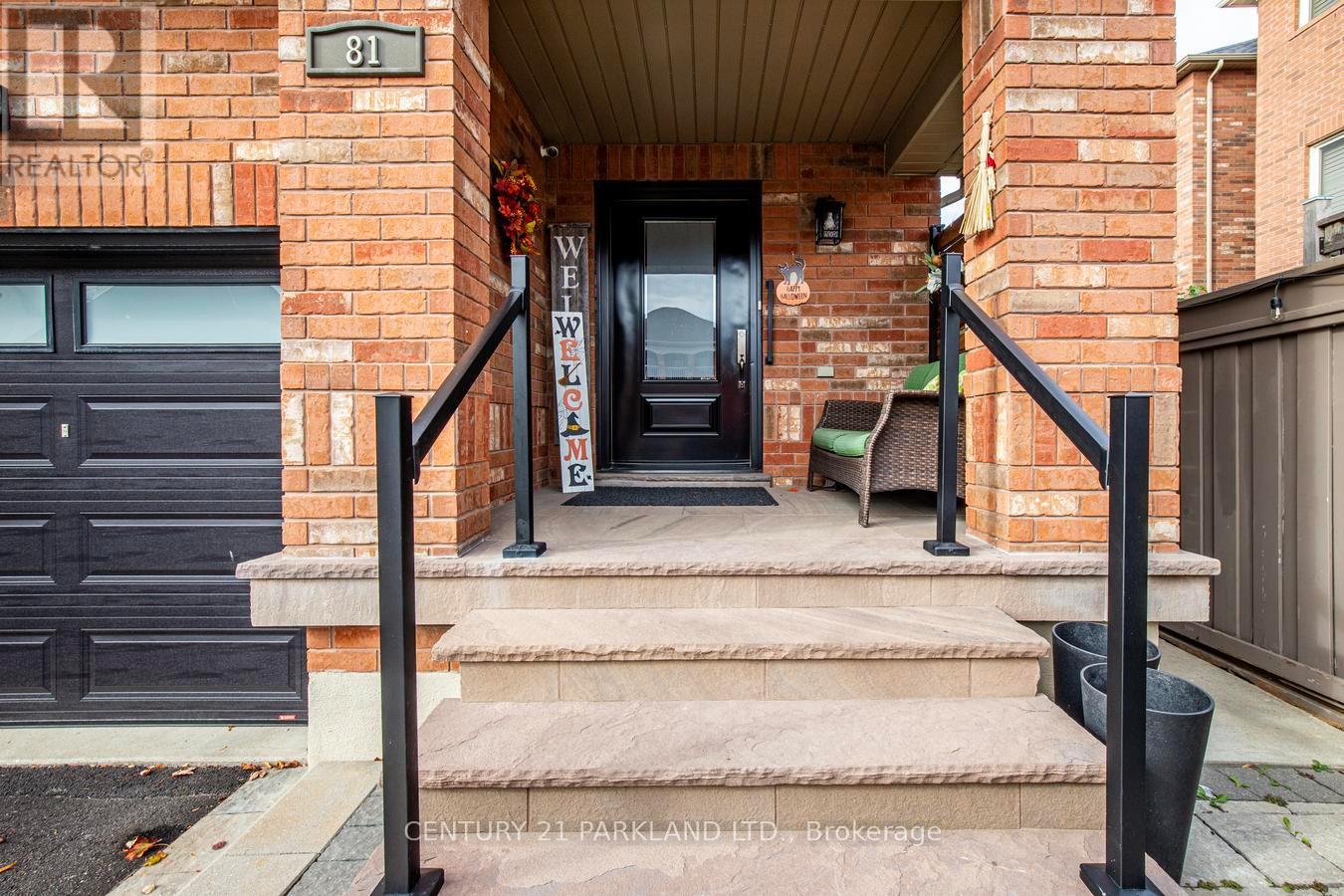 81 D'amato Crescent, Vaughan, Ontario  L6A 3E6 - Photo 2 - N12482855