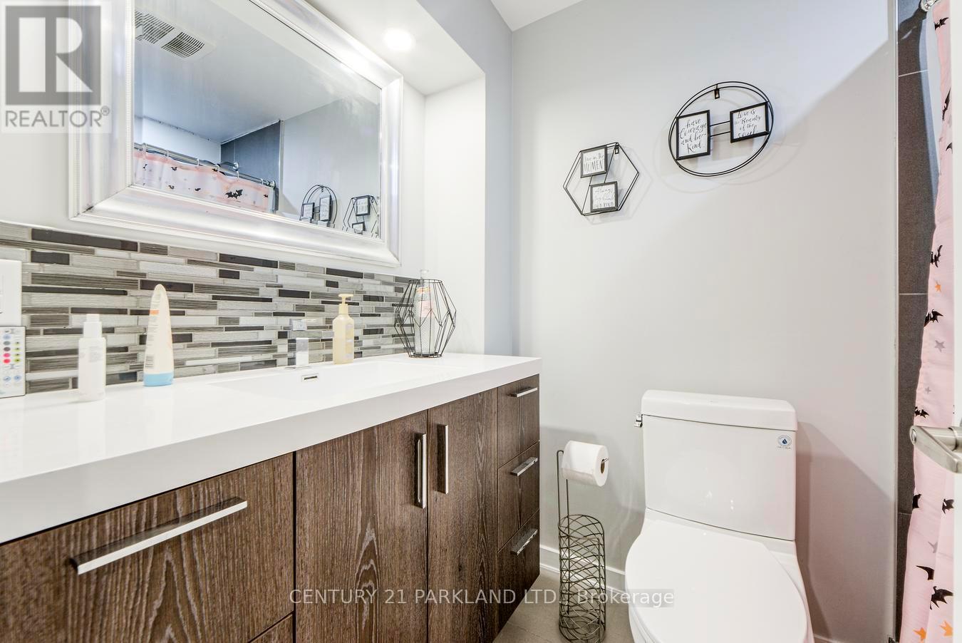 81 D'amato Crescent, Vaughan, Ontario  L6A 3E6 - Photo 35 - N12482855
