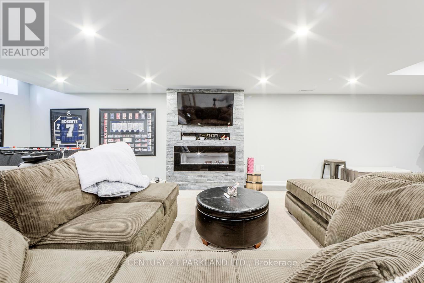 81 D'amato Crescent, Vaughan, Ontario  L6A 3E6 - Photo 6 - N12482855